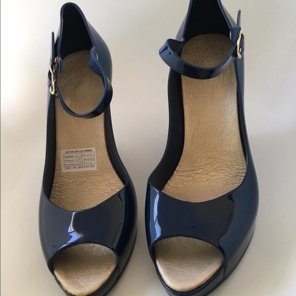 Beautiful jelly wedge shoes